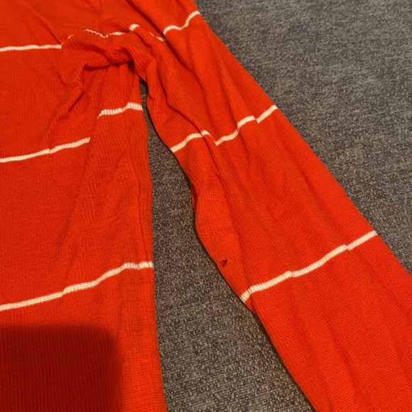 BCBG long sleeve shirt - Picture 4 of 5